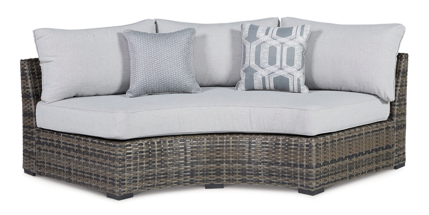 Harbor Court 4-Piece Outdoor Sectional with Ottoman